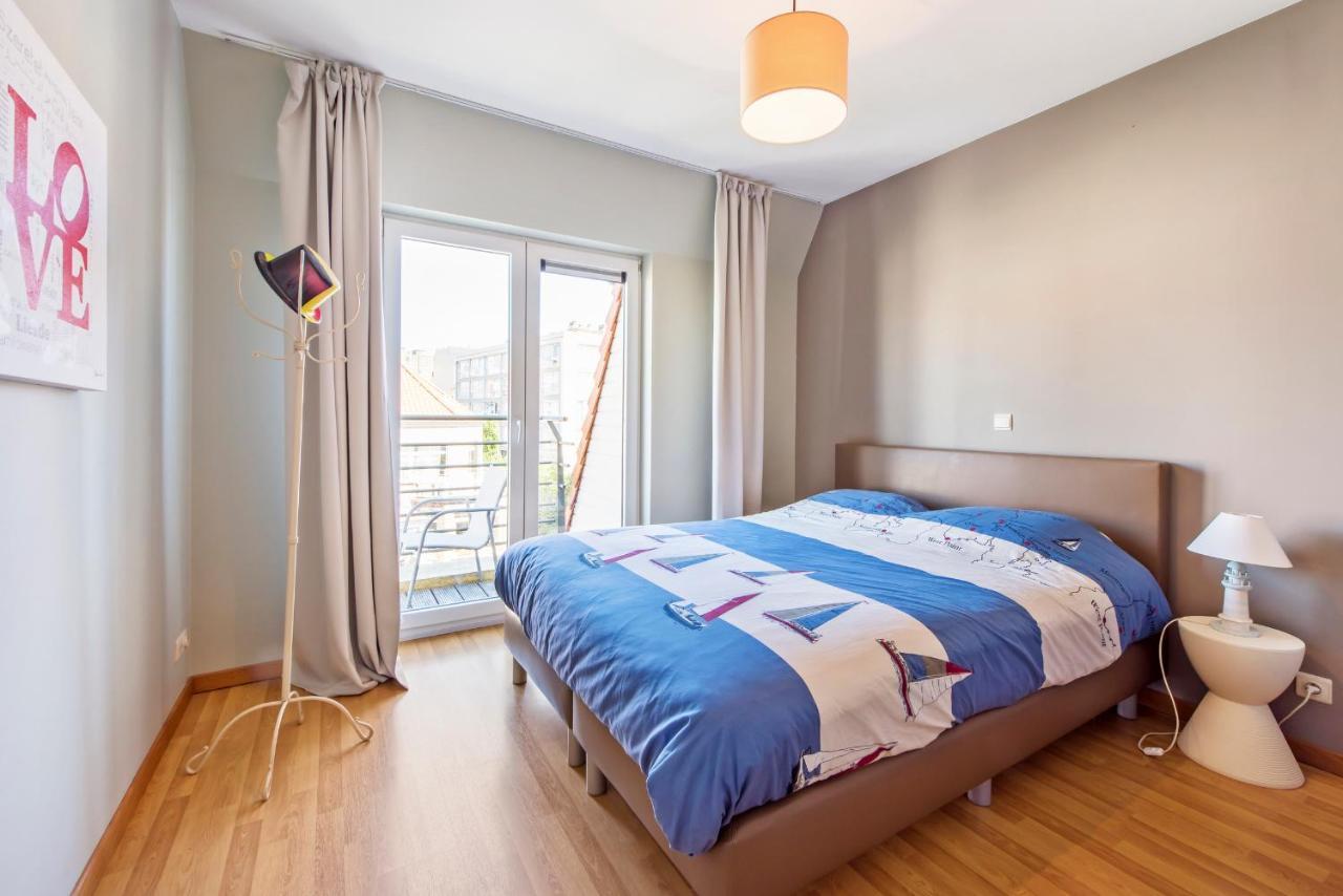 Bright Apartment With 2 Terraces In De Panne Exterior photo
